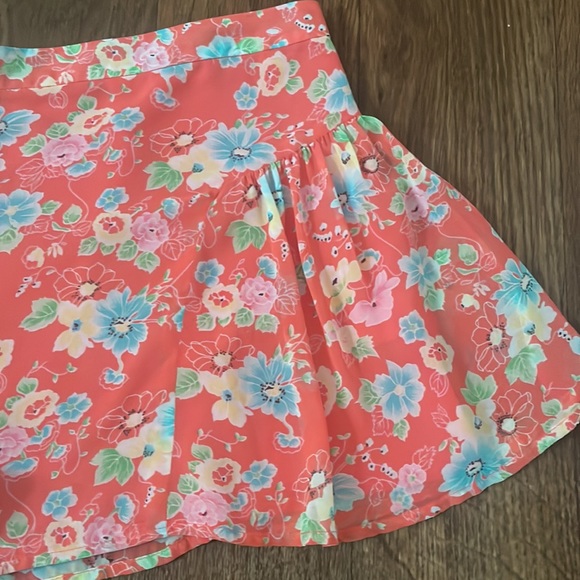 Free People Ruffle Shorts - Picture 5 of 7